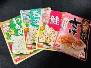 お弁当に便利な市販のふりかけ4種類(わかめ、若菜、鮭わかめ、さけのソフトふりかけ)